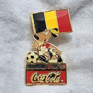 Belgium 1994 Coca-Cola FIFA World Cup Soccer Dog Striker Mascot Pin Football Pin